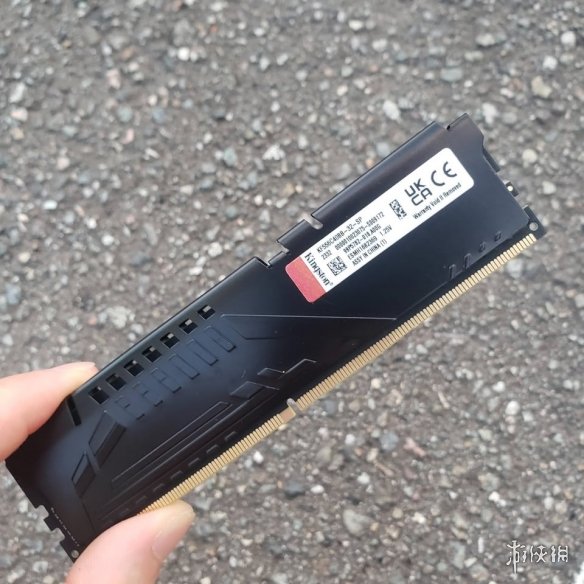 警惕内存造假新套路！金士顿DDR5拆开后竟是DDR3颗粒